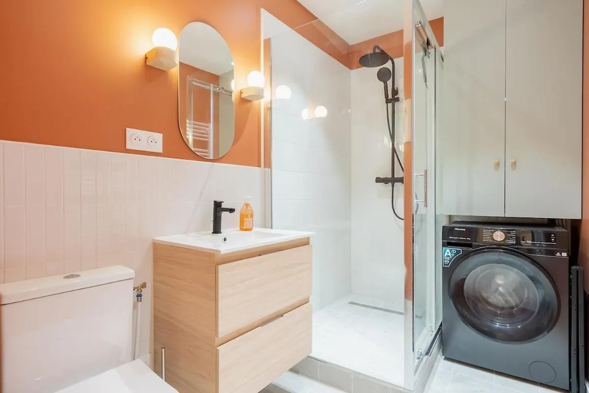 Bubble House-Paris15-Mobility Lease Apartment 0*, Paris France
