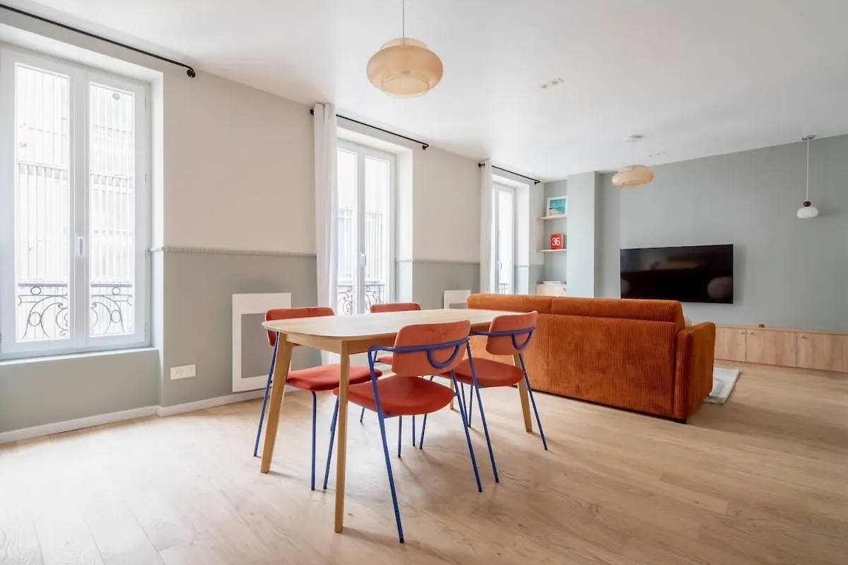 Bubble House-Paris15-Mobility Lease Apartment 0*, Paris France